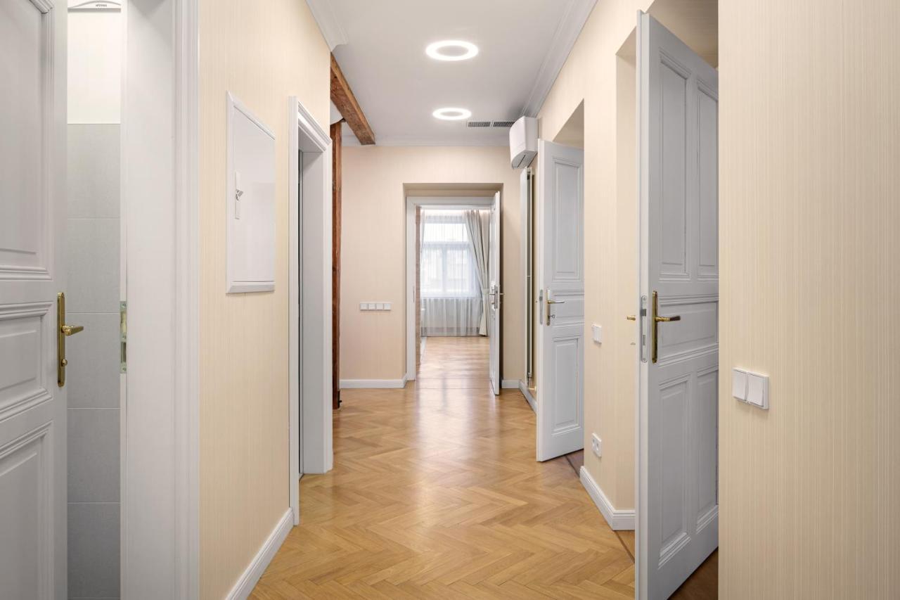 Revolucni Apartments Old Town Prague Ngoại thất bức ảnh